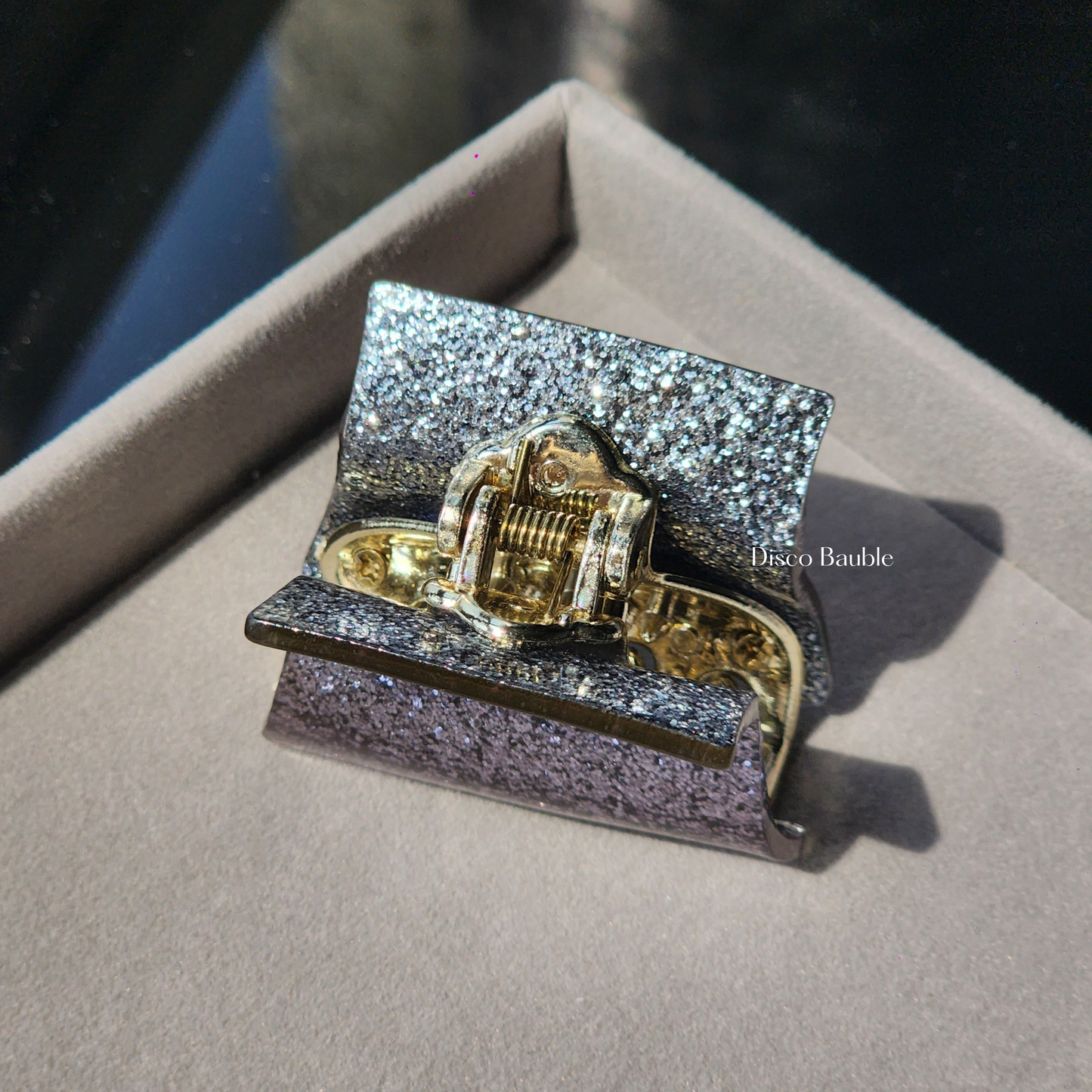 Medium glam glitter hair clip (Gunmetal grey)