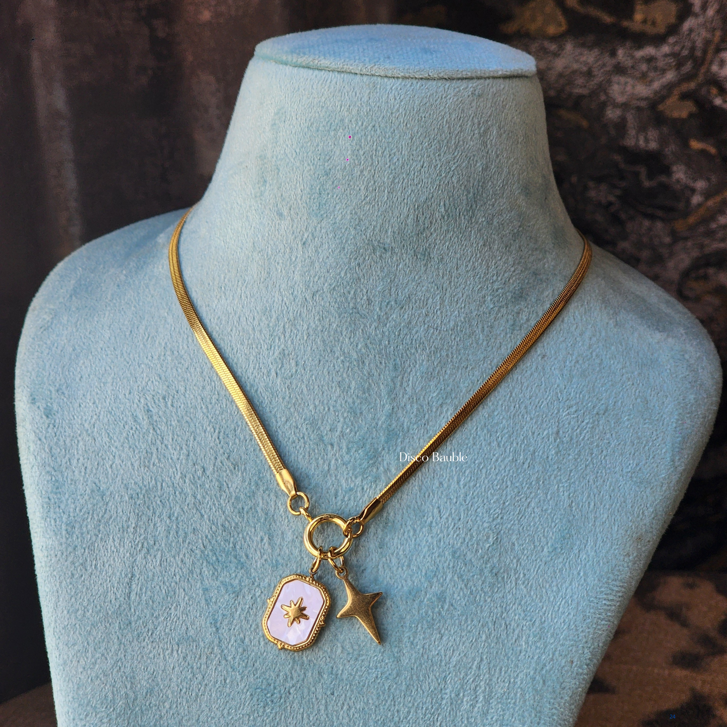 Star charm pendant necklace
