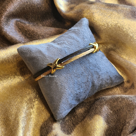 Dual colour wire bangle