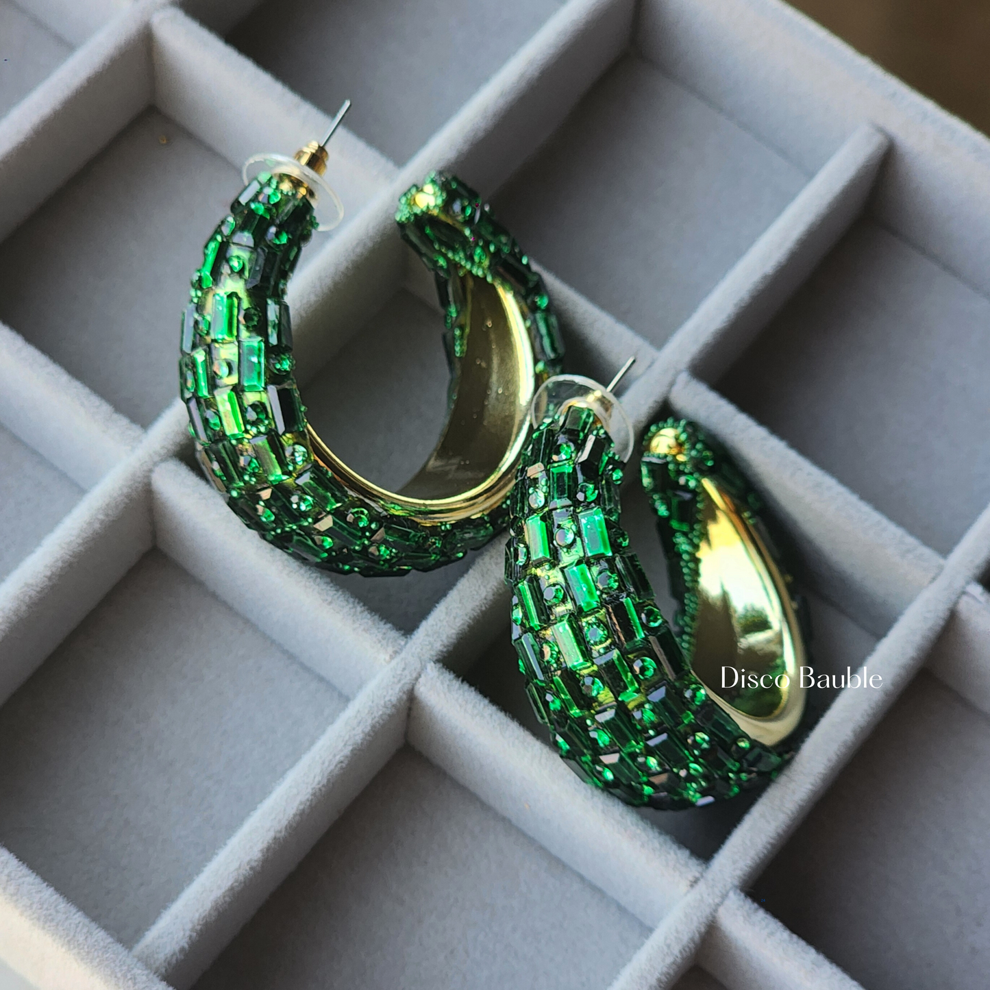 Glam hoop earrings (Emerald green)