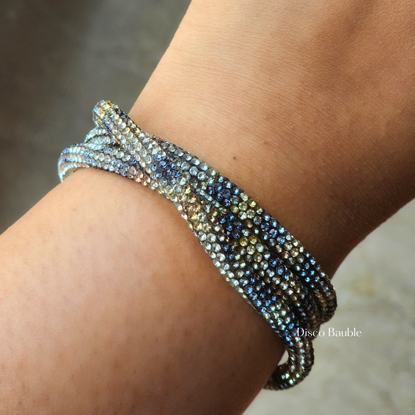 Wrap around glitter magnetic bracelet (Leopard)