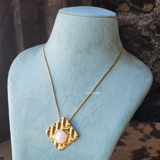 Statement pendant necklace