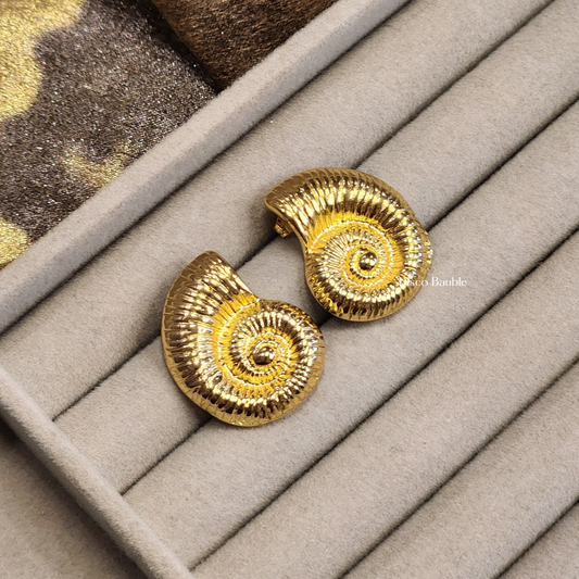Conch Studs