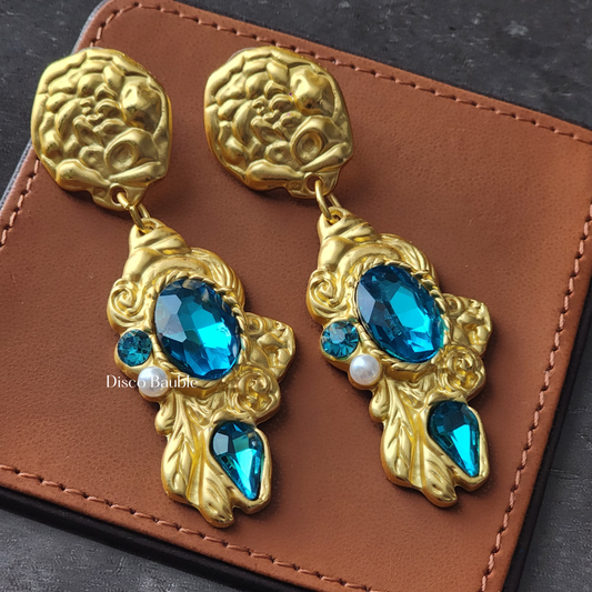 Vintage style dangler earrings (Blue floral design)